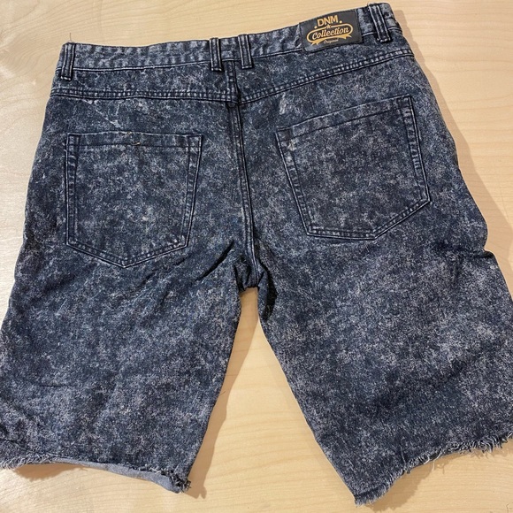 DNM Collection Jean Shorts Size 40 (BK) - Picture 8 of 11